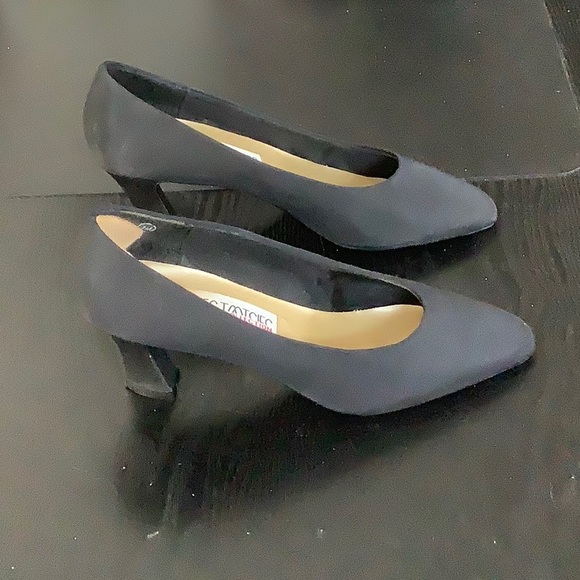 MootsiesTootsies Italian Ice Too Black heel size 7 - Picture 3 of 6